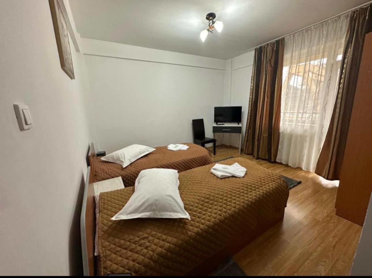 Casa Rustic Cazare Piteşti Exterior foto